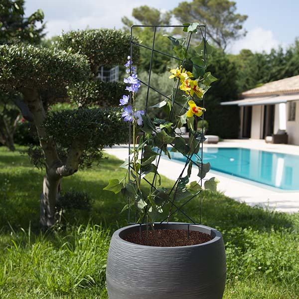 Treillage à piquer pour pot mandala